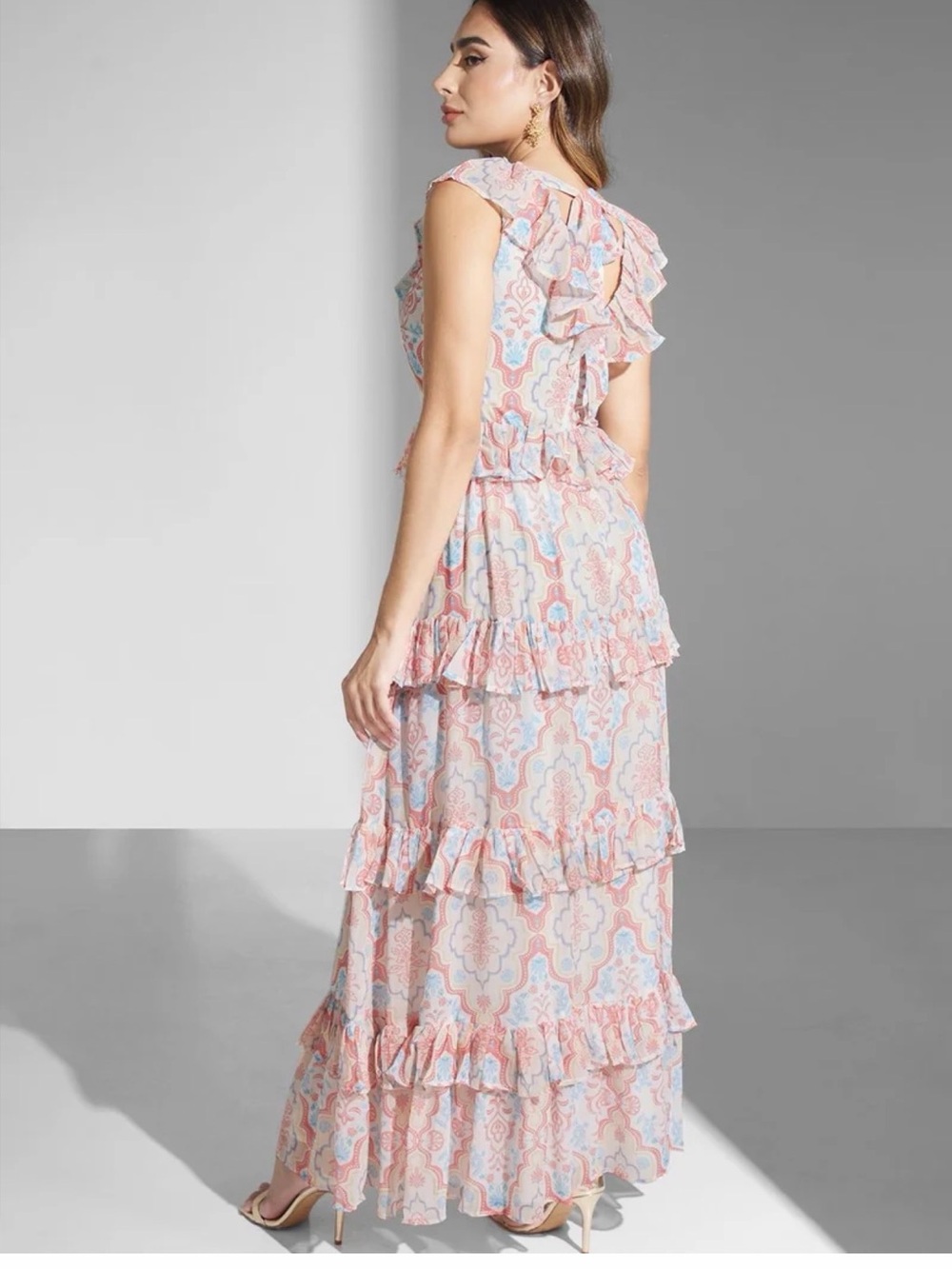 Anaya v neck maxi dress in paisley print - Picture 2 of 9